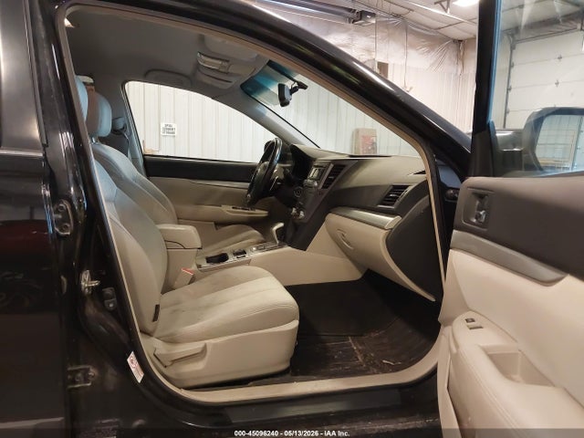 45096240 :رقم المزاد ، 4S4BRCCC6C3253926 vin ، 2012 Subaru Outback 2.5i Premium مزاد بيع