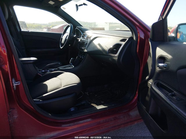 Продаж на аукціоні авто 2013 Chrysler 200 Lx, vin: 1C3CCBAB5DN706085, номер лоту: 45096249