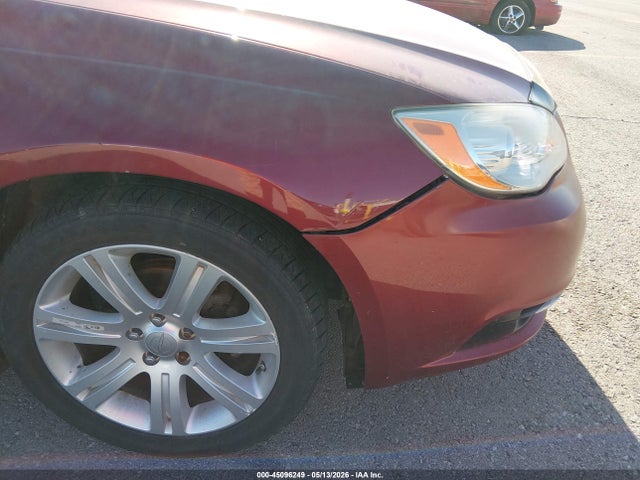 Продаж на аукціоні авто 2013 Chrysler 200 Lx, vin: 1C3CCBAB5DN706085, номер лоту: 45096249