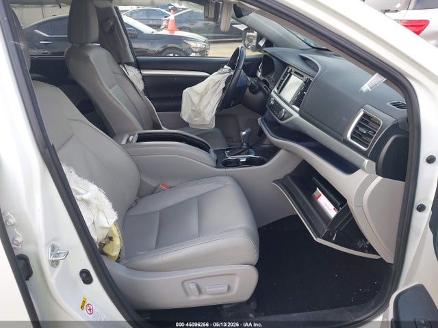 Aukcja sprzedaży 2017 Toyota Highlander Xle, vin: 5TDKZRFH7HS526036, numer aukcji: 45096256