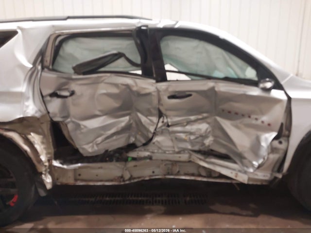 45096263 :رقم المزاد ، 1GNEVJKW1JJ104210 vin ، 2018 Chevrolet Traverse Premier مزاد بيع
