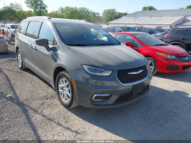Auction sale of the 2022 Chrysler Pacifica Touring L, vin: 2C4RC1BG3NR128129, lot number: 45096301