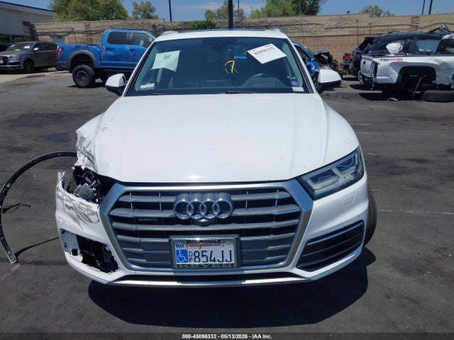 2018 Audi Q5 2.0t Premium/2.0t Tech Premium მანქანა იყიდება აუქციონზე, vin: WA1CNAFY4J2078265, აუქციონის ნომერი: 45096332