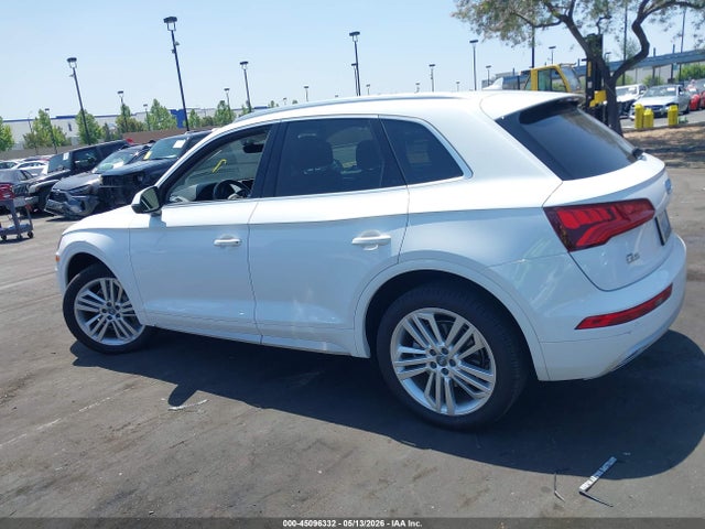 2018 Audi Q5 2.0t Premium/2.0t Tech Premium მანქანა იყიდება აუქციონზე, vin: WA1CNAFY4J2078265, აუქციონის ნომერი: 45096332