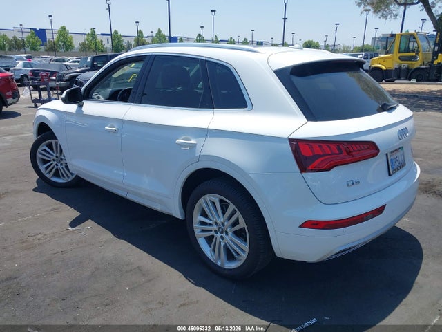 2018 Audi Q5 2.0t Premium/2.0t Tech Premium მანქანა იყიდება აუქციონზე, vin: WA1CNAFY4J2078265, აუქციონის ნომერი: 45096332