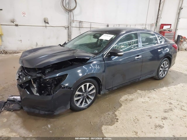 45096342 :رقم المزاد ، 1N4AL3AP7HC210121 vin ، 2017 Nissan Altima 2.5 Sl مزاد بيع