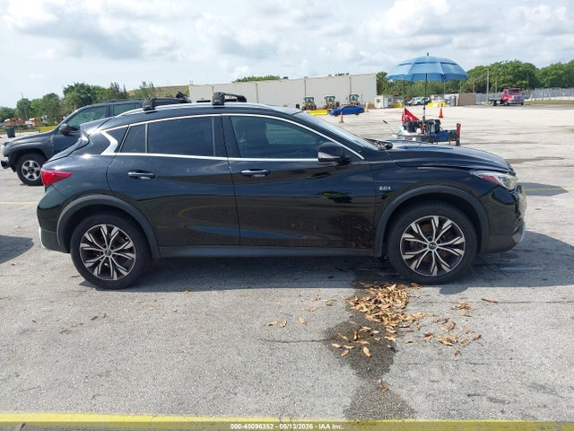 2017 Infiniti Qx30 Premium მანქანა იყიდება აუქციონზე, vin: SJKCH5CR5HA026643, აუქციონის ნომერი: 45096352