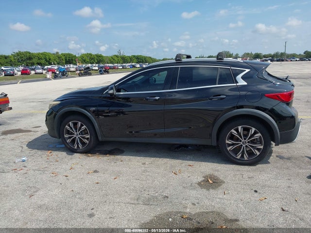 2017 Infiniti Qx30 Premium მანქანა იყიდება აუქციონზე, vin: SJKCH5CR5HA026643, აუქციონის ნომერი: 45096352