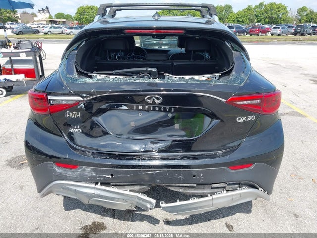 2017 Infiniti Qx30 Premium მანქანა იყიდება აუქციონზე, vin: SJKCH5CR5HA026643, აუქციონის ნომერი: 45096352