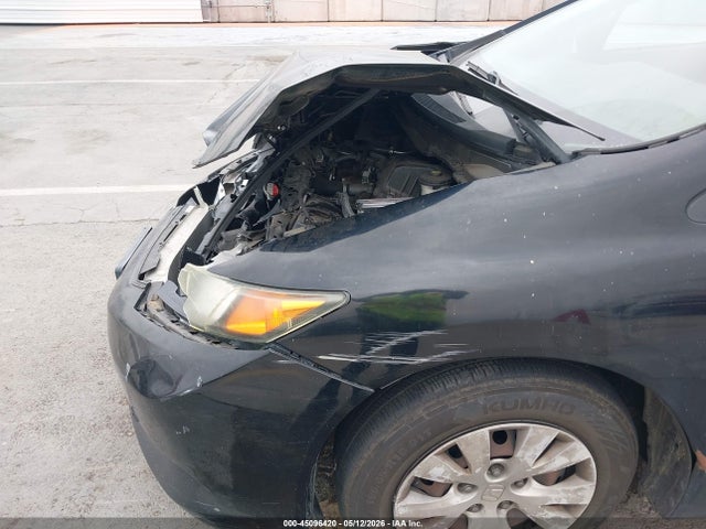 Продажа на аукционе авто 2012 Honda Civic Lx, vin: 19XFB2F52CE388444, номер лота: 45096420
