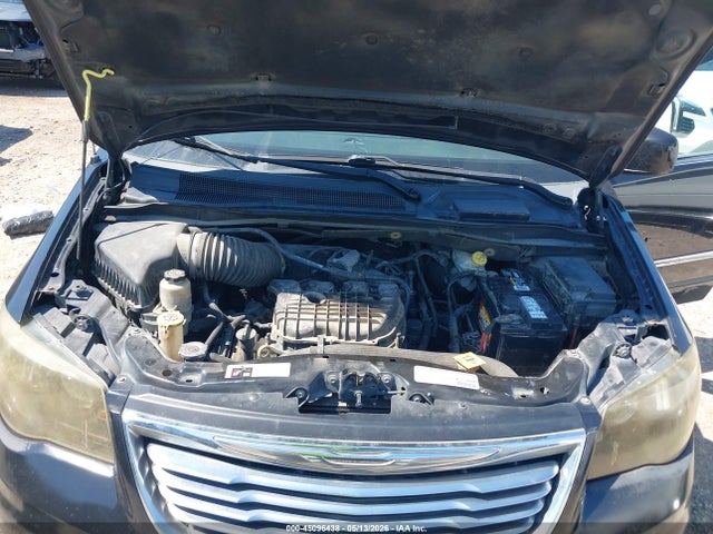 45096438 :رقم المزاد ، 2C4RC1BG5DR637816 vin ، 2013 Chrysler Town & Country Touring مزاد بيع