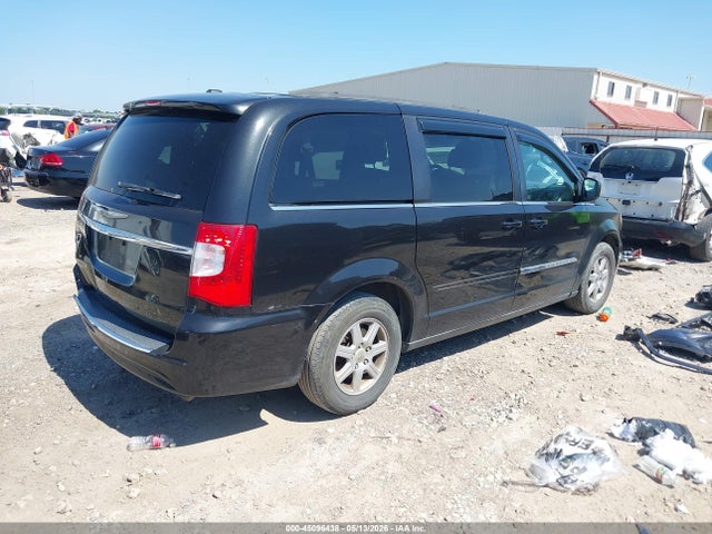 45096438 :رقم المزاد ، 2C4RC1BG5DR637816 vin ، 2013 Chrysler Town & Country Touring مزاد بيع