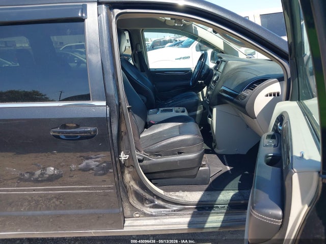 45096438 :رقم المزاد ، 2C4RC1BG5DR637816 vin ، 2013 Chrysler Town & Country Touring مزاد بيع