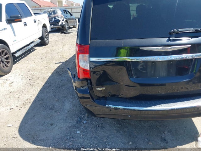 45096438 :رقم المزاد ، 2C4RC1BG5DR637816 vin ، 2013 Chrysler Town & Country Touring مزاد بيع