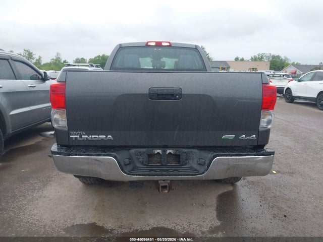 Продажа на аукционе авто 2013 Toyota Tundra Grade 5.7l V8, vin: 5TFUW5F11DX307932, номер лота: 45096451
