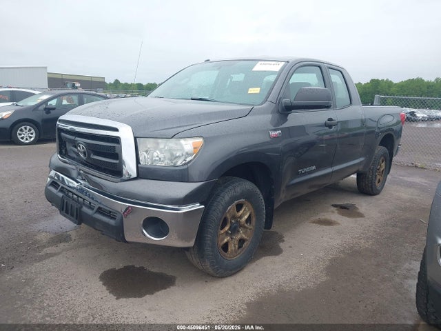 Продажа на аукционе авто 2013 Toyota Tundra Grade 5.7l V8, vin: 5TFUW5F11DX307932, номер лота: 45096451