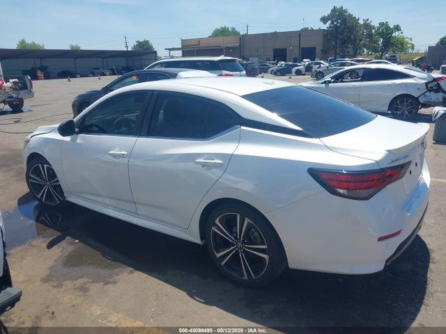 2021 Nissan Sentra Sr Xtronic Cvt მანქანა იყიდება აუქციონზე, vin: 3N1AB8DV3MY324741, აუქციონის ნომერი: 45096495