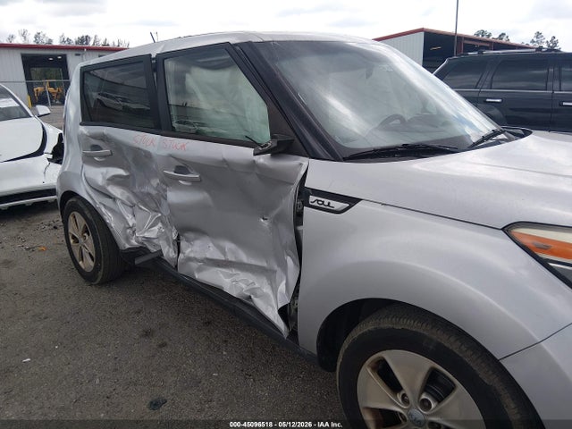 Продаж на аукціоні авто 2016 Kia Soul, vin: KNDJN2A27G7825567, номер лоту: 45096518