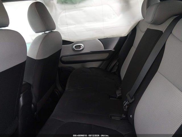 Продаж на аукціоні авто 2016 Kia Soul, vin: KNDJN2A27G7825567, номер лоту: 45096518