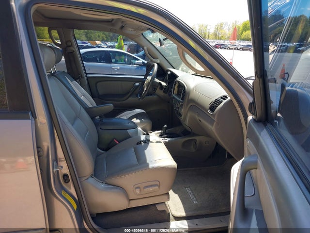Продаж на аукціоні авто 2001 Toyota Sequoia Limited V8, vin: 5TDBT48A01S048617, номер лоту: 45096546