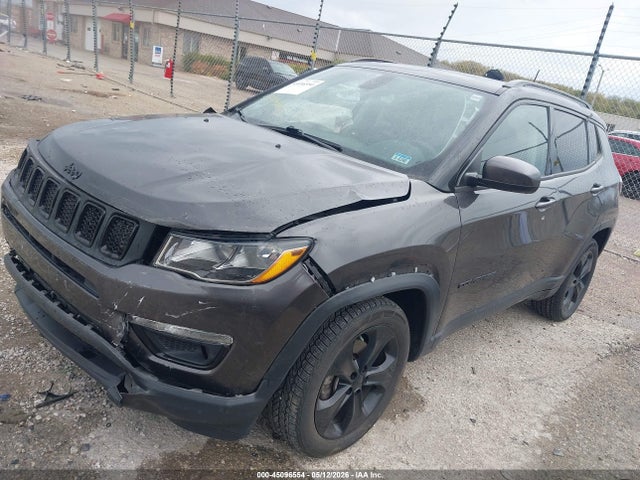 45096554 :رقم المزاد ، 3C4NJDBB7MT504577 vin ، 2021 Jeep Compass Altitude 4x4 مزاد بيع