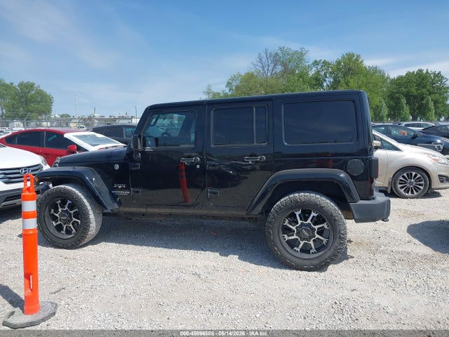1C4BJWEG0GL204160 Jeep Wrangler Unlimited Sahara