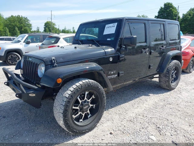 1C4BJWEG0GL204160 Jeep Wrangler Unlimited Sahara