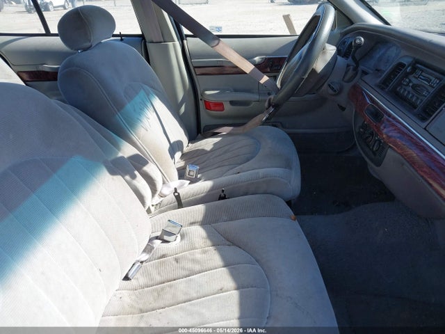 2000 Mercury Grand Marquis Gs მანქანა იყიდება აუქციონზე, vin: 2MEFM74W5YX645955, აუქციონის ნომერი: 45096646