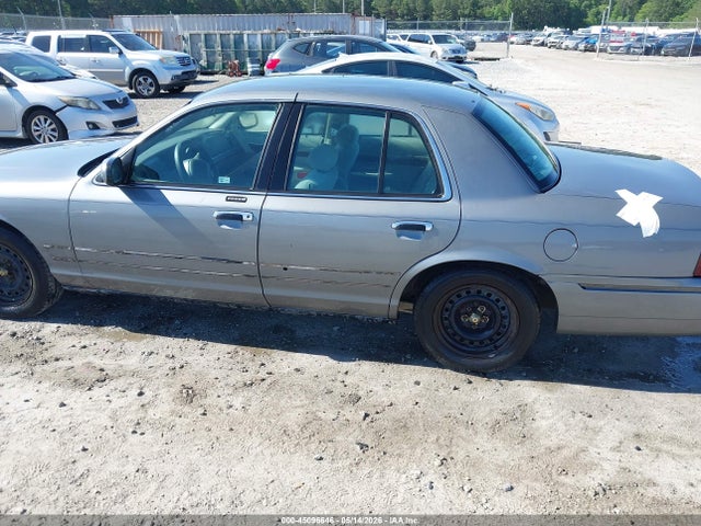 2000 Mercury Grand Marquis Gs მანქანა იყიდება აუქციონზე, vin: 2MEFM74W5YX645955, აუქციონის ნომერი: 45096646