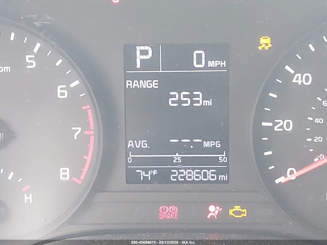2018 Kia Rio S მანქანა იყიდება აუქციონზე, vin: 3KPA24AB3JE115044, აუქციონის ნომერი: 45096670
