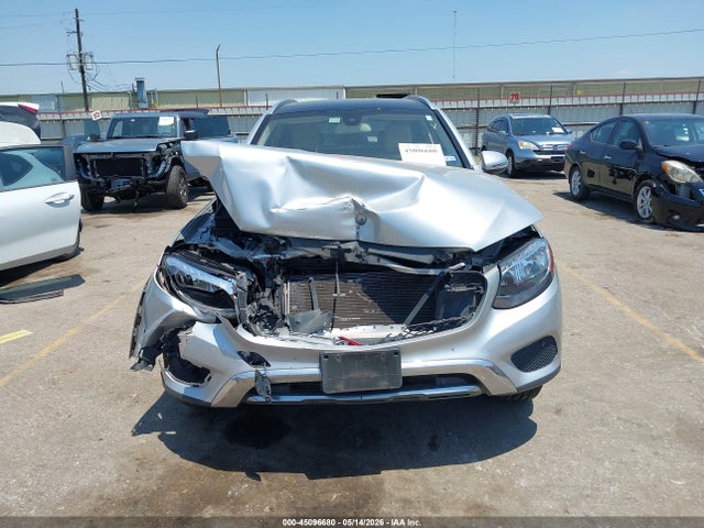 45096680 :رقم المزاد ، WDC0G4JB4JV039739 vin ، 2018 Mercedes-benz Glc 300 مزاد بيع