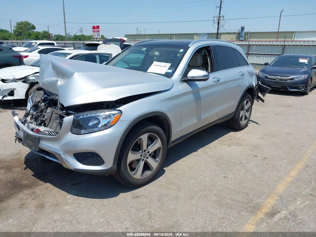 45096680 :رقم المزاد ، WDC0G4JB4JV039739 vin ، 2018 Mercedes-benz Glc 300 مزاد بيع