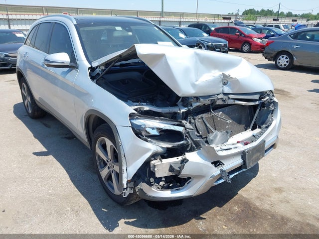 45096680 :رقم المزاد ، WDC0G4JB4JV039739 vin ، 2018 Mercedes-benz Glc 300 مزاد بيع