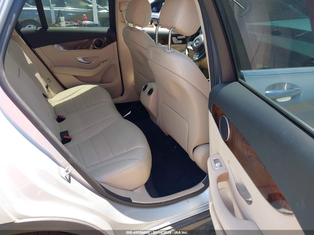 45096680 :رقم المزاد ، WDC0G4JB4JV039739 vin ، 2018 Mercedes-benz Glc 300 مزاد بيع