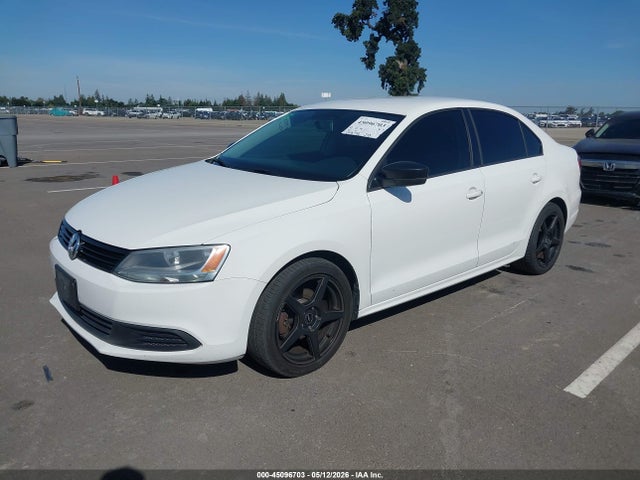 45096703 :رقم المزاد ، 3VW2K7AJ3DM304233 vin ، 2013 Volkswagen Jetta 2.0l S مزاد بيع