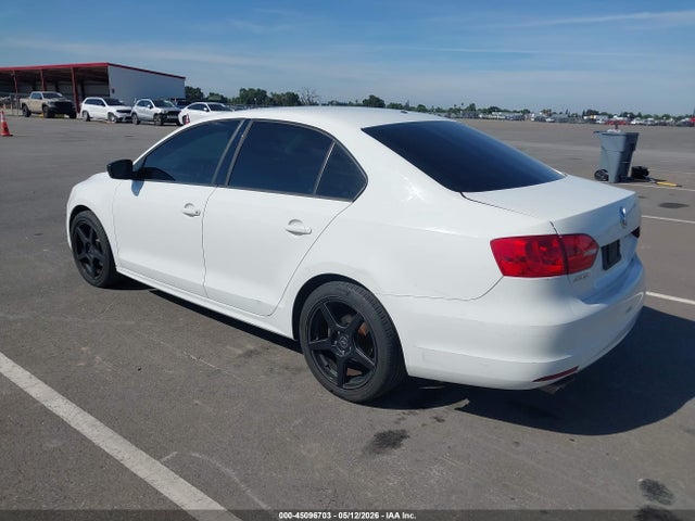 45096703 :رقم المزاد ، 3VW2K7AJ3DM304233 vin ، 2013 Volkswagen Jetta 2.0l S مزاد بيع