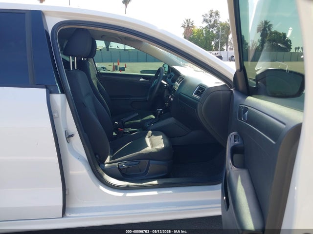 45096703 :رقم المزاد ، 3VW2K7AJ3DM304233 vin ، 2013 Volkswagen Jetta 2.0l S مزاد بيع