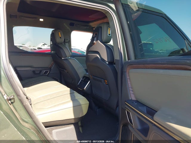 Rivian R1t Launch Edition 2022 7FCTGAAL4NN004483 Image 8