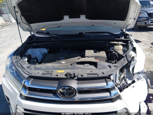 45096758 :رقم المزاد ، 5TDDZRFH5JS861228 vin ، 2018 Toyota Highlander Limited Platinum مزاد بيع