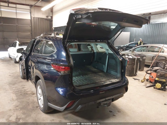 45096762 :رقم المزاد ، 5TDCZRBH2MS133386 vin ، 2021 Toyota Highlander L مزاد بيع