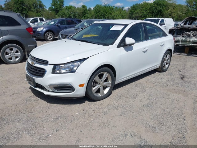 1G1PE5SBXF7137063 Chevrolet Cruze 2lt Auto