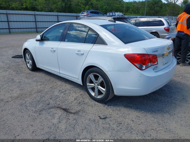 1G1PE5SBXF7137063 Chevrolet Cruze 2lt Auto