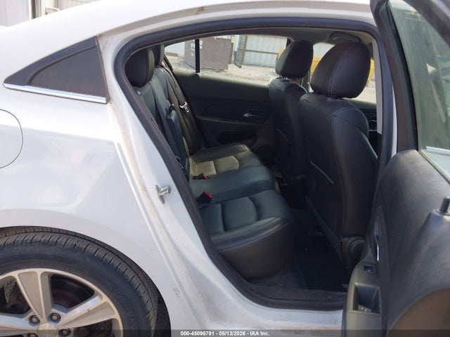 1G1PE5SBXF7137063 Chevrolet Cruze 2lt Auto