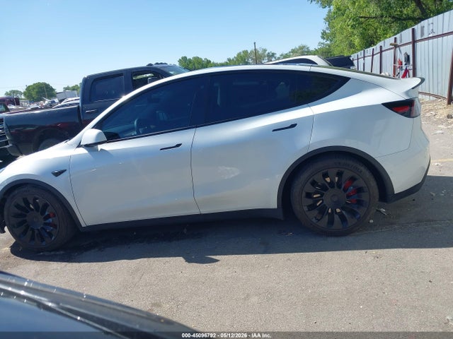 Продажа на аукционе авто 2020 Tesla Model Y Long Range Dual Motor All-wheel Drive/performance Dual Motor All-wheel Drive, vin: 5YJYGDEF3LF022194, номер лота: 45096792