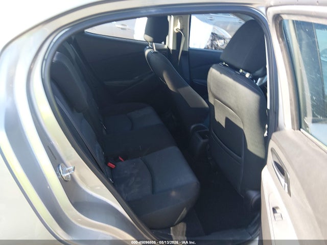 2016 Scion Ia მანქანა იყიდება აუქციონზე, vin: 3MYDLBZV4GY104558, აუქციონის ნომერი: 45096805