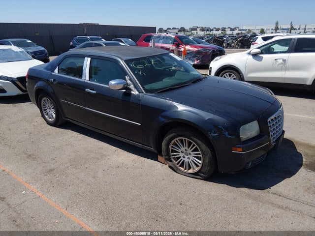 2010 Chrysler 300 Touring/signature Series/executive Series მანქანა იყიდება აუქციონზე, vin: 2C3CA5CV3AH206221, აუქციონის ნომერი: 45096818