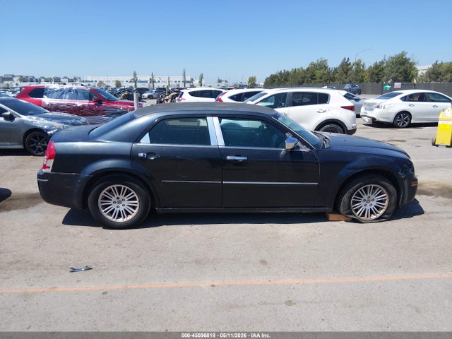 2010 Chrysler 300 Touring/signature Series/executive Series მანქანა იყიდება აუქციონზე, vin: 2C3CA5CV3AH206221, აუქციონის ნომერი: 45096818