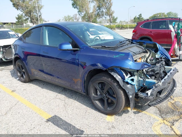 Auction sale of the 2026 Tesla Model Y Premium Rear-wheel Drive/standard Rear-wheel Drive, vin: 7SAYGDED9TF550890, lot number: 45096819