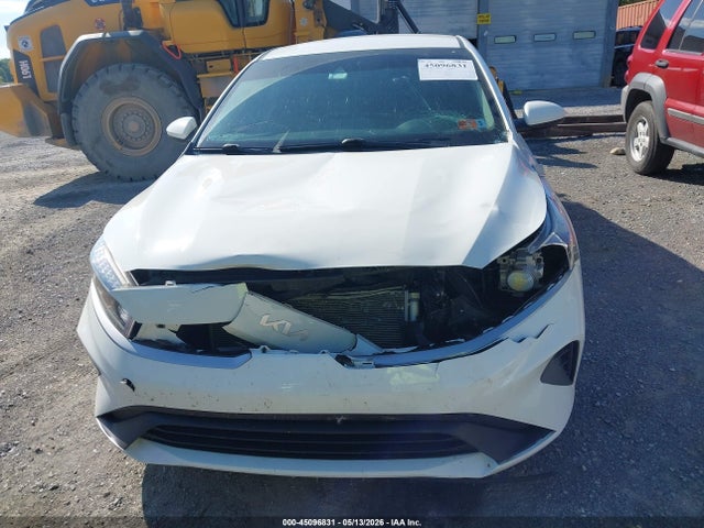 Продажа на аукционе авто 2023 Kia Forte Lx, vin: 3KPF24AD1PE555246, номер лота: 45096831
