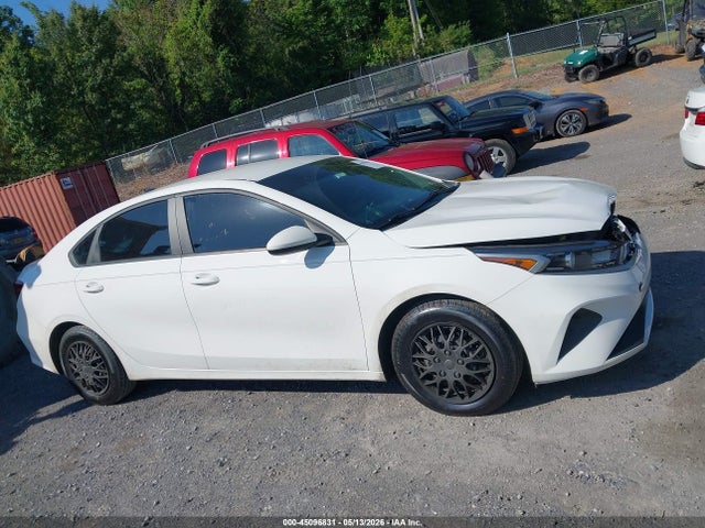 Продажа на аукционе авто 2023 Kia Forte Lx, vin: 3KPF24AD1PE555246, номер лота: 45096831